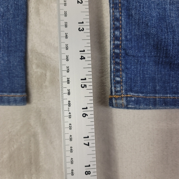 Hudson Malibu Cap Cuffed Capri Jeans - Picture 8 of 10